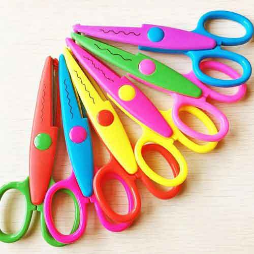 Zig Zag Art and Craft Designer Scissors - 1 Piece at under Rs.29 3